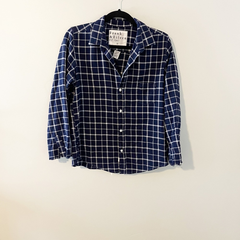 Frank & Eileen Barry Navy Blue Plaid Cotton Button Up Shirt Raw Hem Size Medium